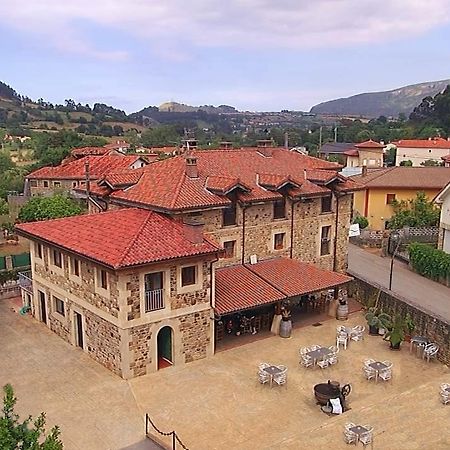 Posada Casa Rosalia กาสโตร-อูร์เดียเลส ภายนอก รูปภาพ