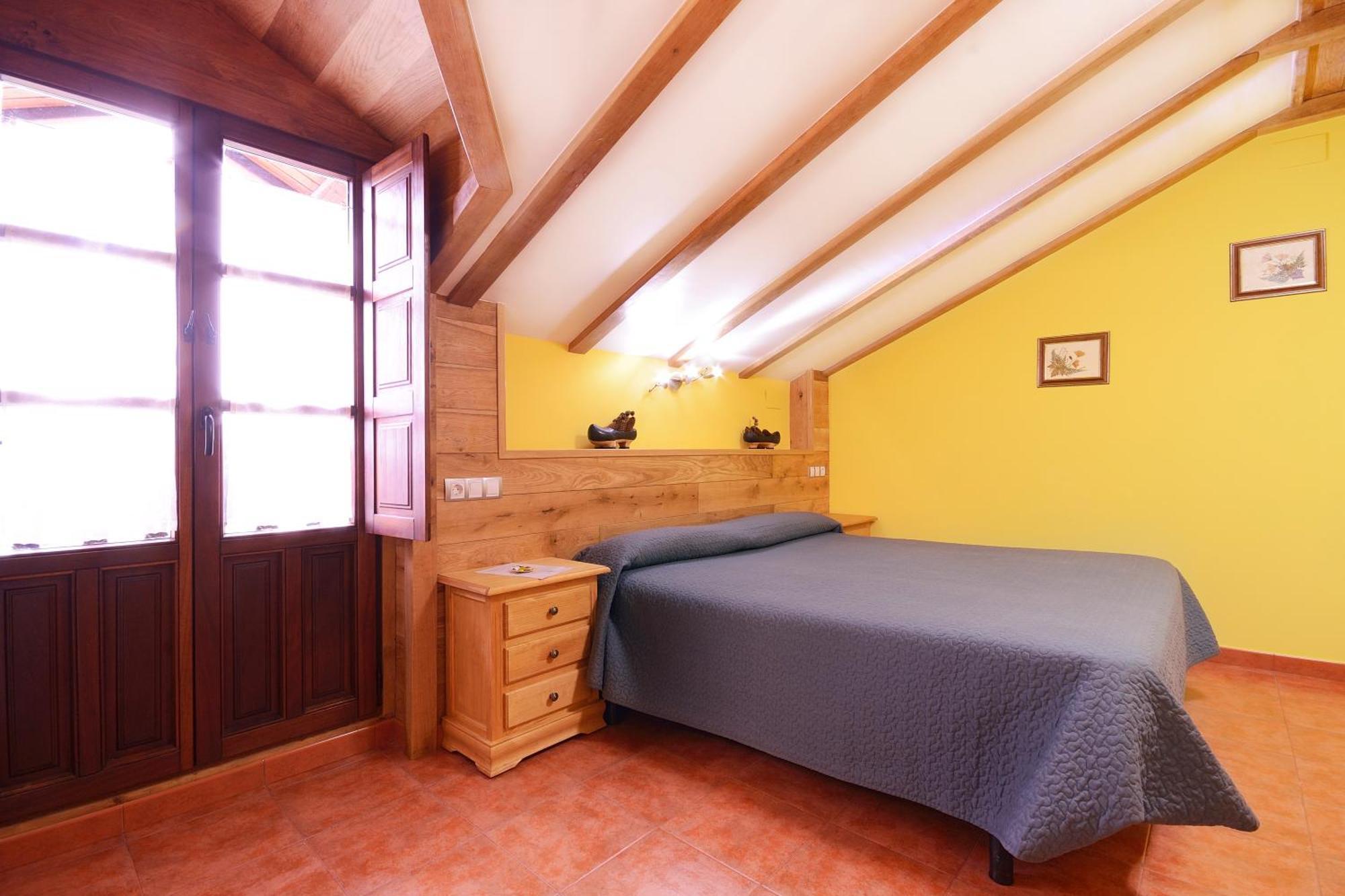 Posada Casa Rosalia กาสโตร-อูร์เดียเลส ภายนอก รูปภาพ