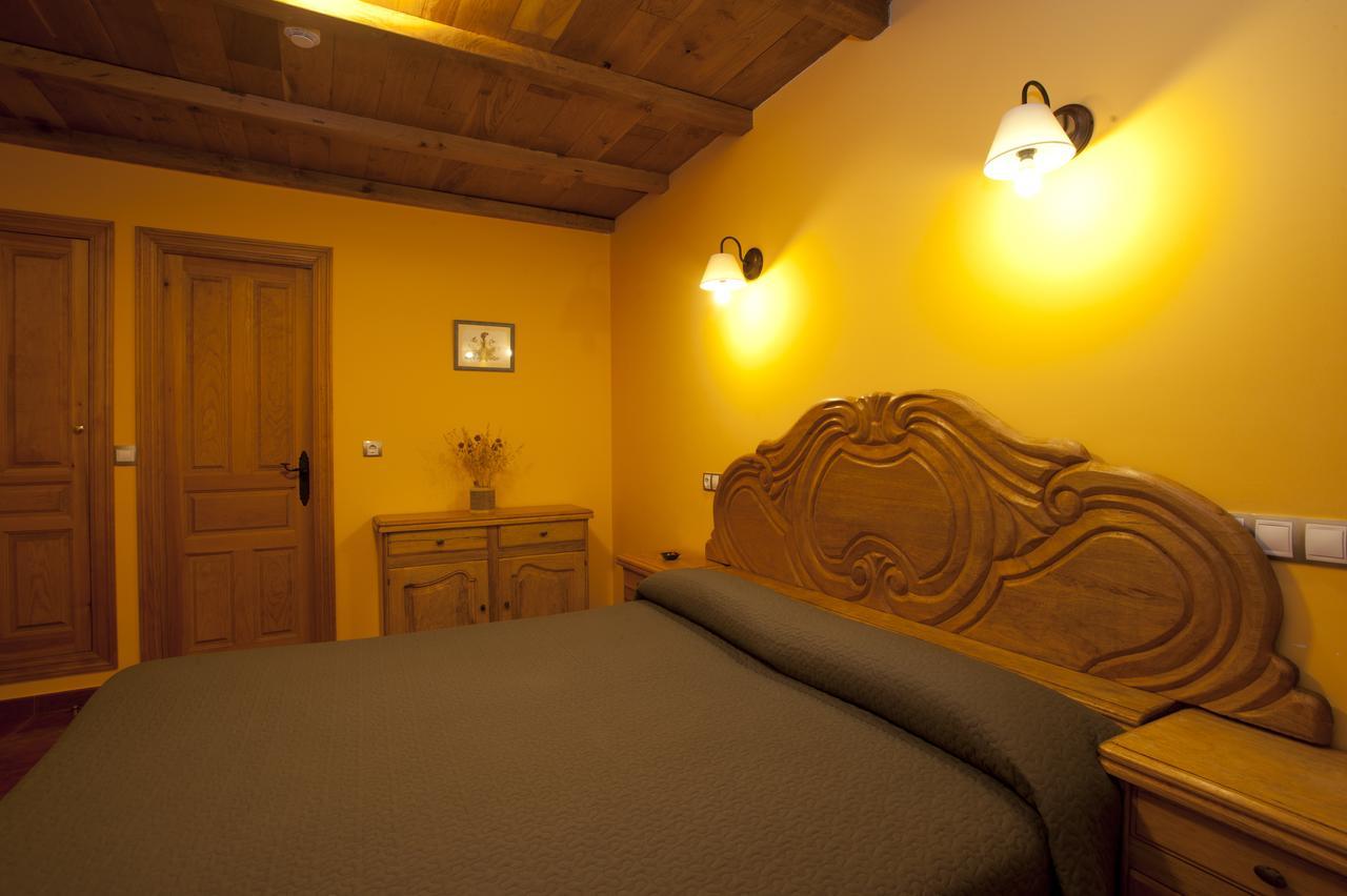 Posada Casa Rosalia กาสโตร-อูร์เดียเลส ห้อง รูปภาพ