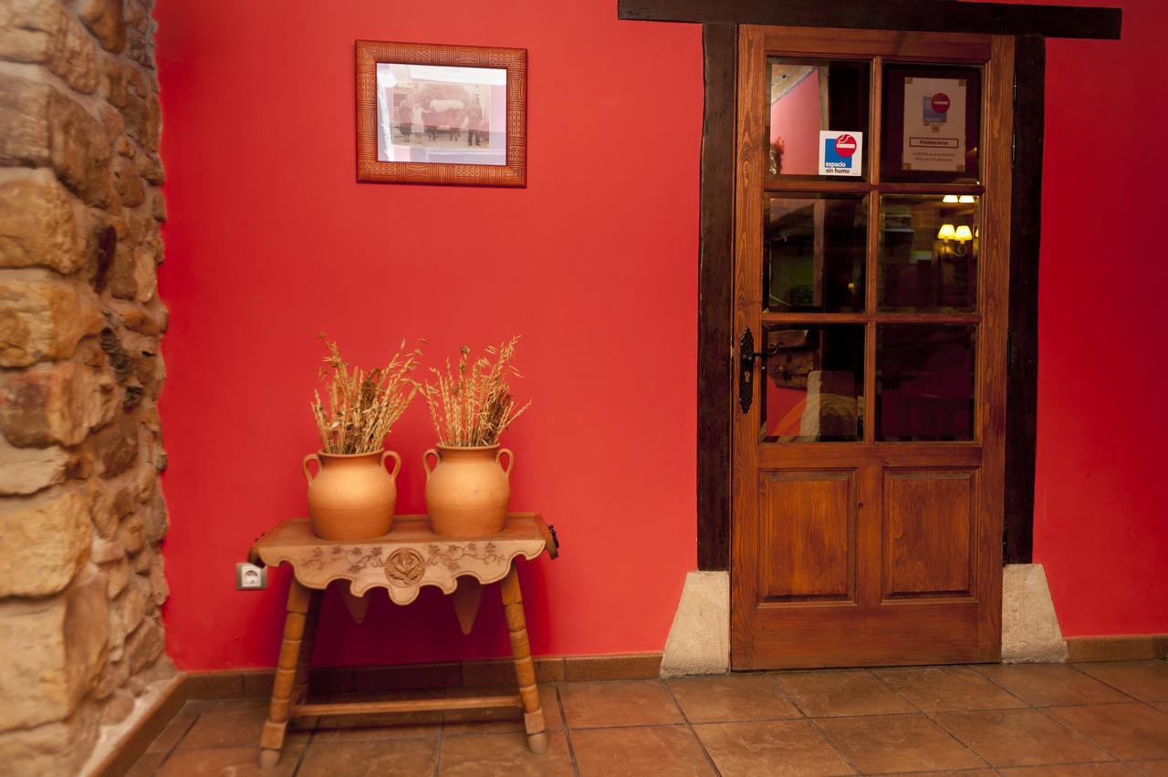 Posada Casa Rosalia กาสโตร-อูร์เดียเลส ภายนอก รูปภาพ
